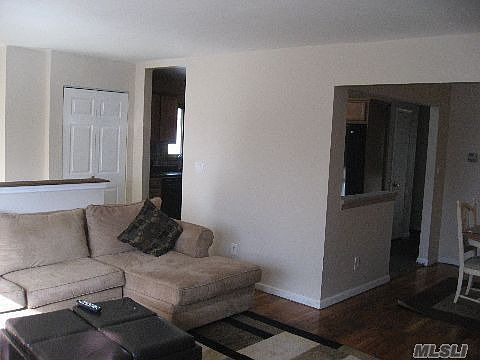 3rd image of 653 Midvale Ave