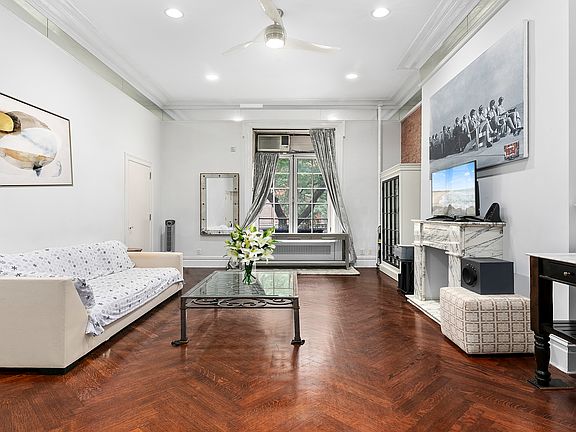 2nd image of 14 W 86th St APT 2F