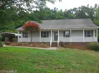 5600 Rolling Meadows Rd, Randleman, NC 27317