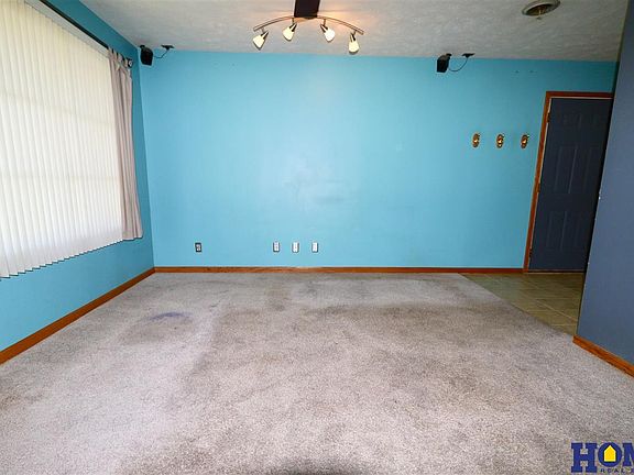 3rd image of 5020 N Cotner Blvd
