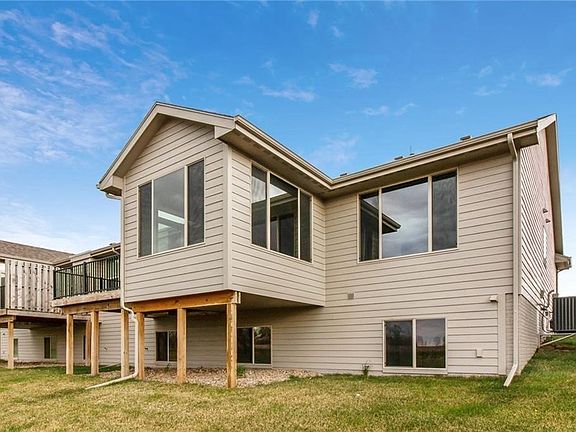 2nd image of 9132 Geanna Ct