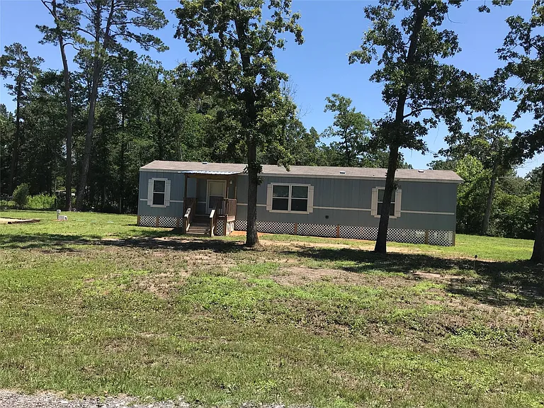 246 Brenda Rd — Photo 2