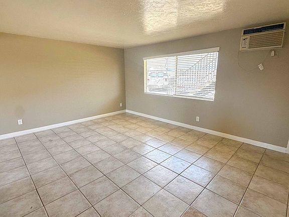4th image of 850-4 E Washington Ave
