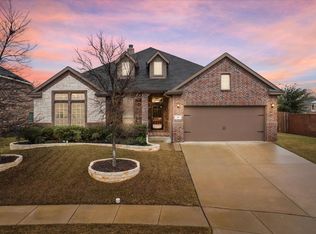 3 Mapleridge Dr, Edgecliff Village, TX 76134