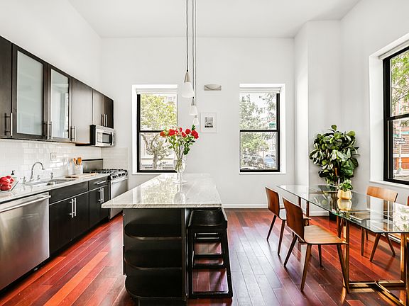 2nd image of 86 Meserole Ave #1B