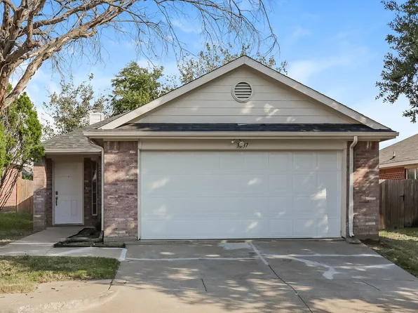 3037 San Martin Dr, Arlington, TX 76010