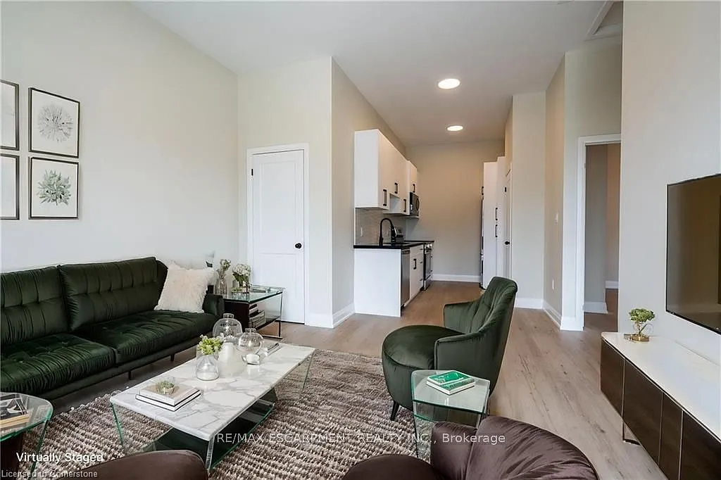 2 bed, $2,195 — Photo 3