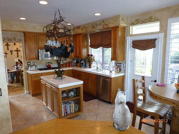 4th image of 27413 Whitefield Pl