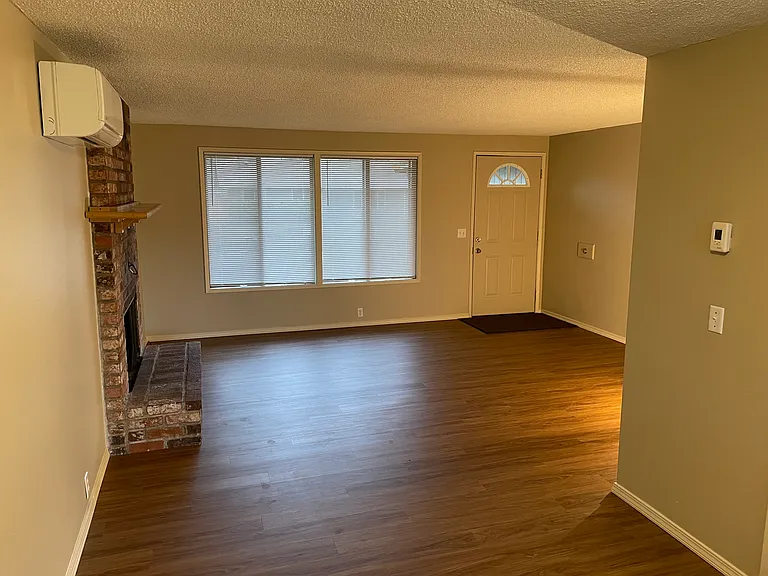 3844 Peppertree Dr — Photo 14