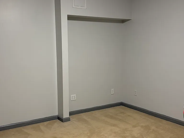 6017 Riverside Run Ct — Photo 30