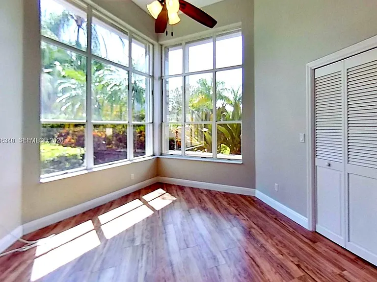 405 Sabal Way — Photo 16