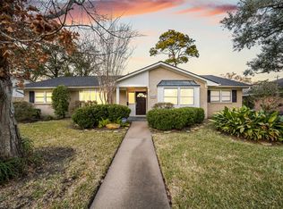 5322 Rutherglenn Dr, Houston, TX 77096