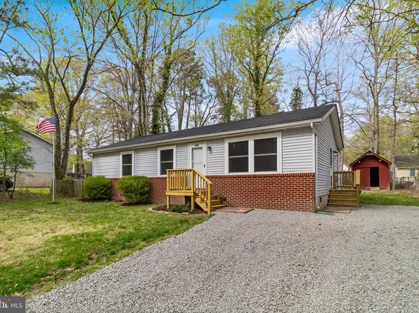 818 San Mateo Trl, Lusby, MD 20657