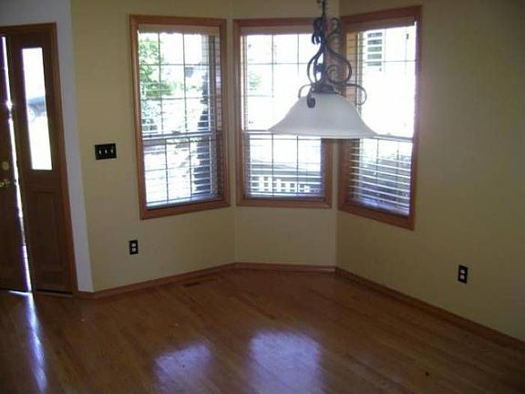 5th image of 25420 Lake Wilderness Country Club Dr SE #C