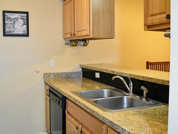 4th image of 112 Carom Cir #92