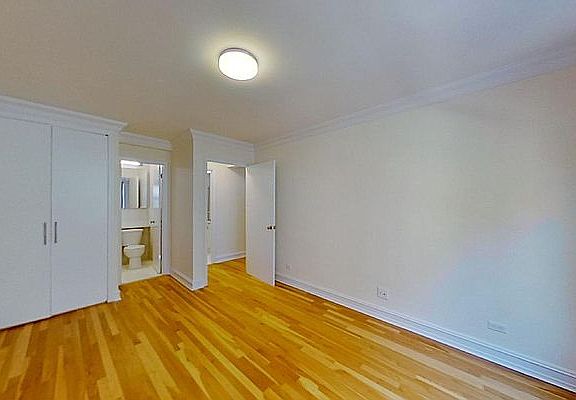5th image of 305 W 13th St APT 2m
