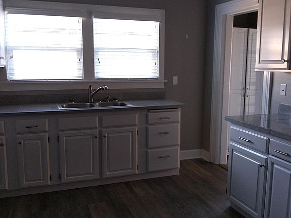 5th image of 310 S 2nd Ave #2
