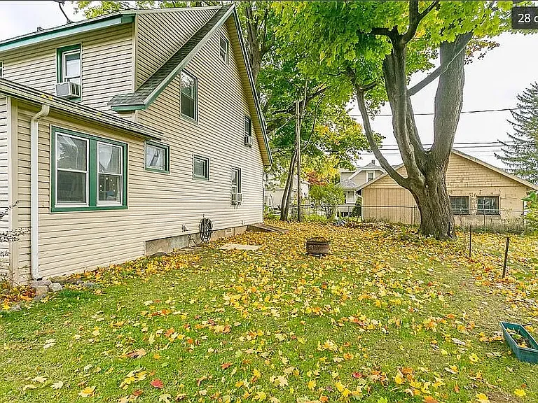 332 Bleacker Rd — Photo 4
