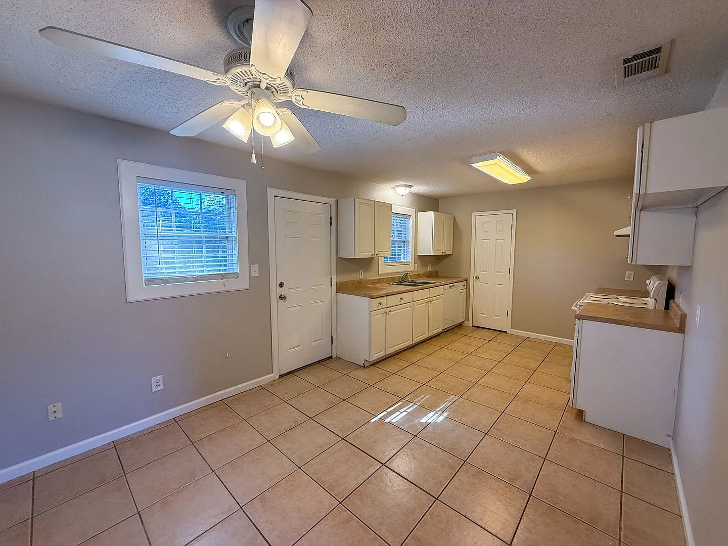 3 Bedroom Home with Fenced Backyard in Pace For Rent! — Photo 4