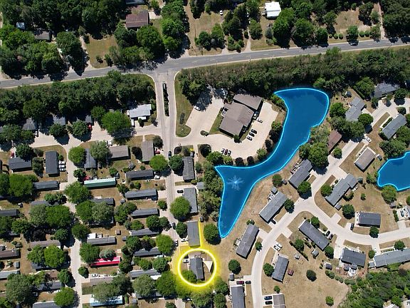 2nd image of 14519 Lemontree Ln