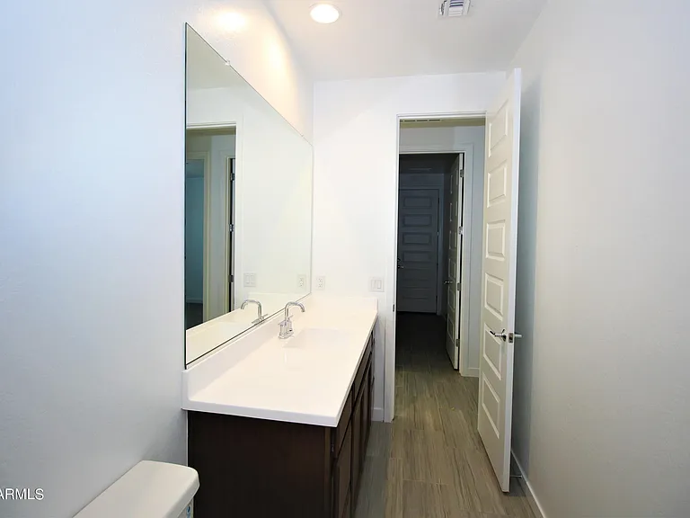 9241 W Roma Ave — Photo 13