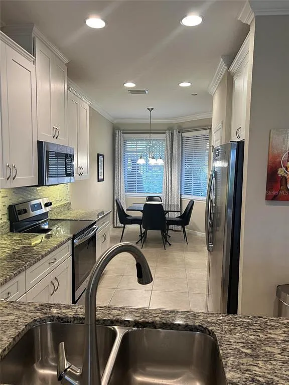 2 bed, 2.0 bath, 1528 sqft, $3,000 — Photo 3