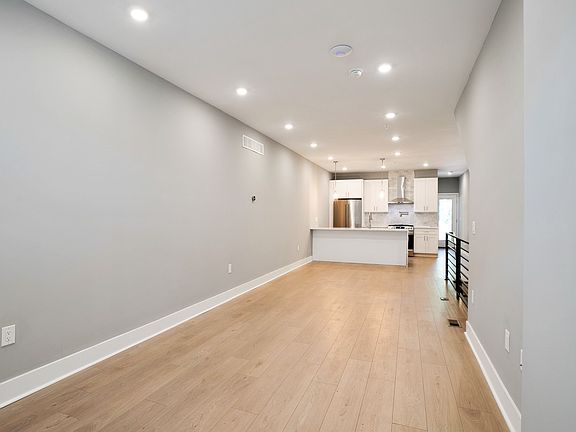 5th image of 2631 Cecil B Moore Ave #1