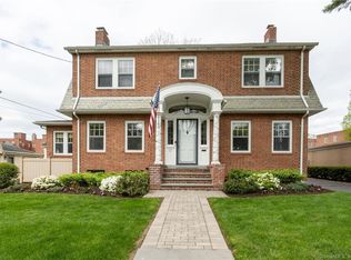 11 Bishop Rd, West Hartford, CT 06119