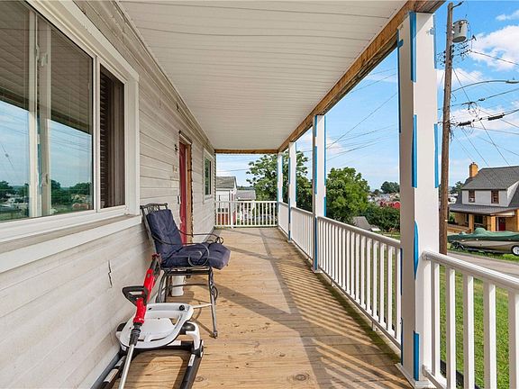 2nd image of 112 Bouquet St
