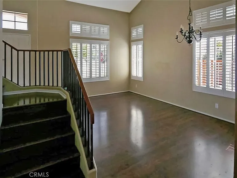 5838 Mimosa Ct — Photo 3