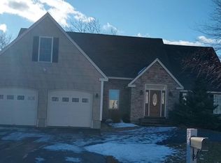 33 Saint Anthony St, Fitchburg, MA 01420