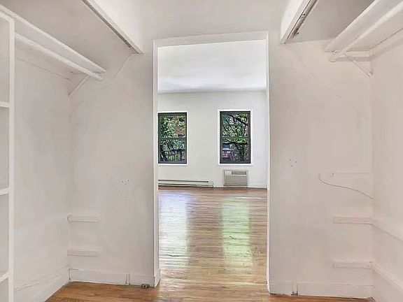 3rd image of 316 E 77th St APT 2B