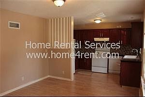 Kitchen/Dining Area