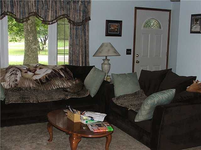 2nd image of 6922 Wycliffe Dr