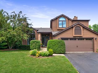 2726 Vernon Ct, Woodridge, IL