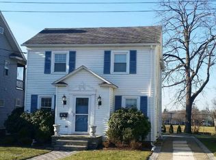 40 Arlington Rd, Forty Fort, PA 18704