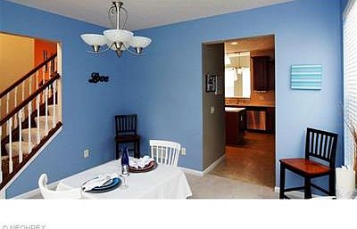 5th image of 1050 Kings Cross Dr