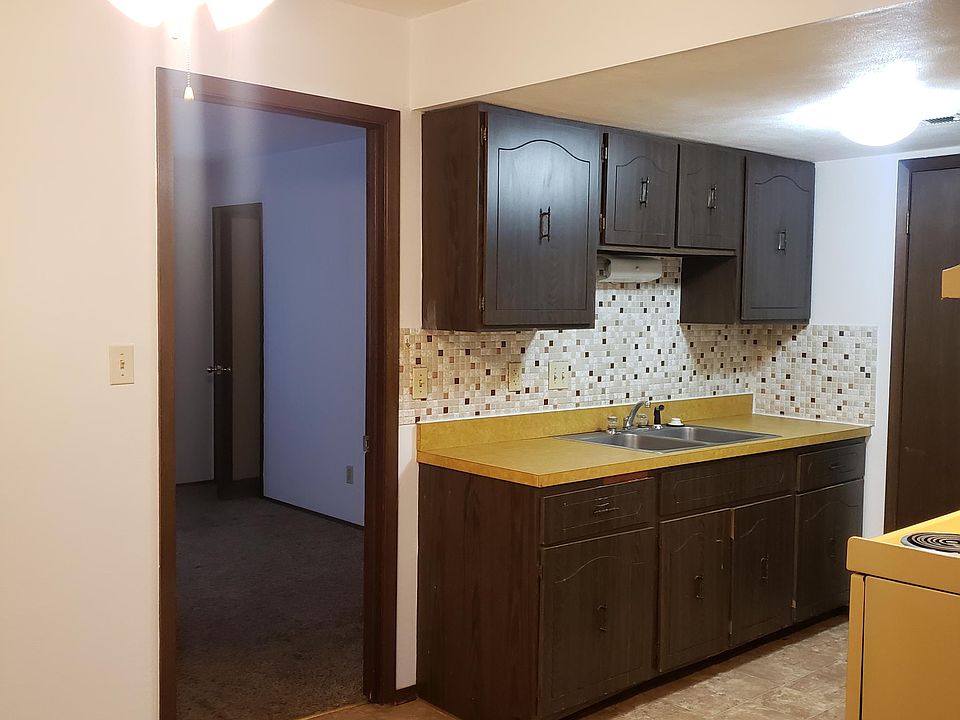 2nd image of 310 N 45th St