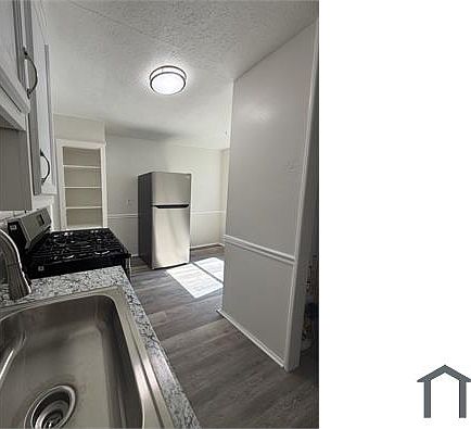 3rd image of 1637 Thornberry Ave