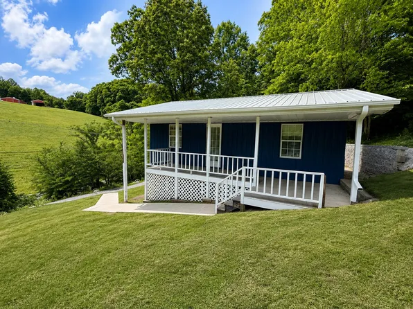 856 Lake City Hwy, Clinton, TN 37716