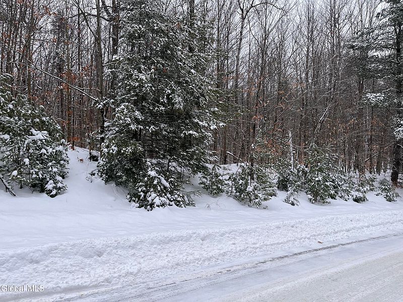 3rd image of 8 Mountain Path