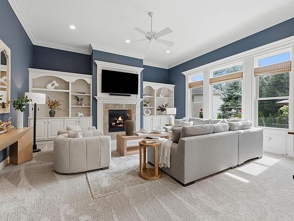 2nd image of 5651 Lynbrook Ln