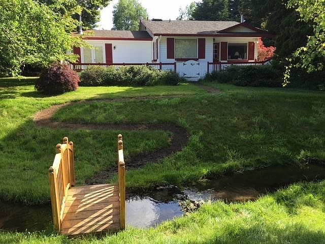 Near Mukilteo Langley Duplex Get Away From it All yet steps