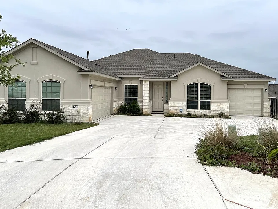 1901 Vinaros Ct