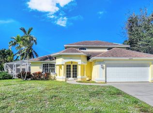 9385 SE Delafield St, Hobe Sound, FL 33455