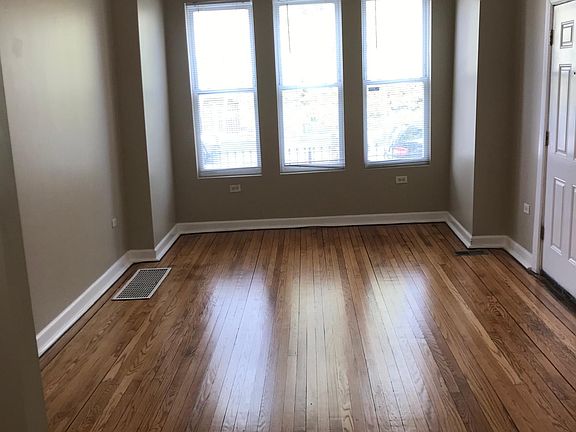 4th image of 2633 W Homer St APT 1F
