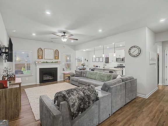 4th image of 31 Westover Rd