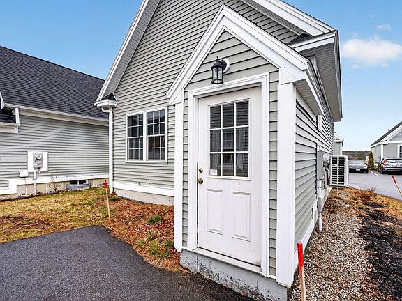 5th image of 994 Portland Road #16