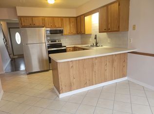 114 Manchester Dr, Dewitt, MI 48820