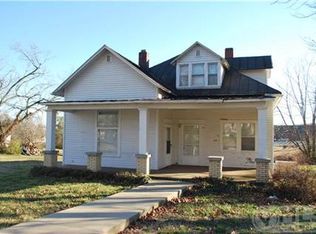 205 College St, White House, TN 37188